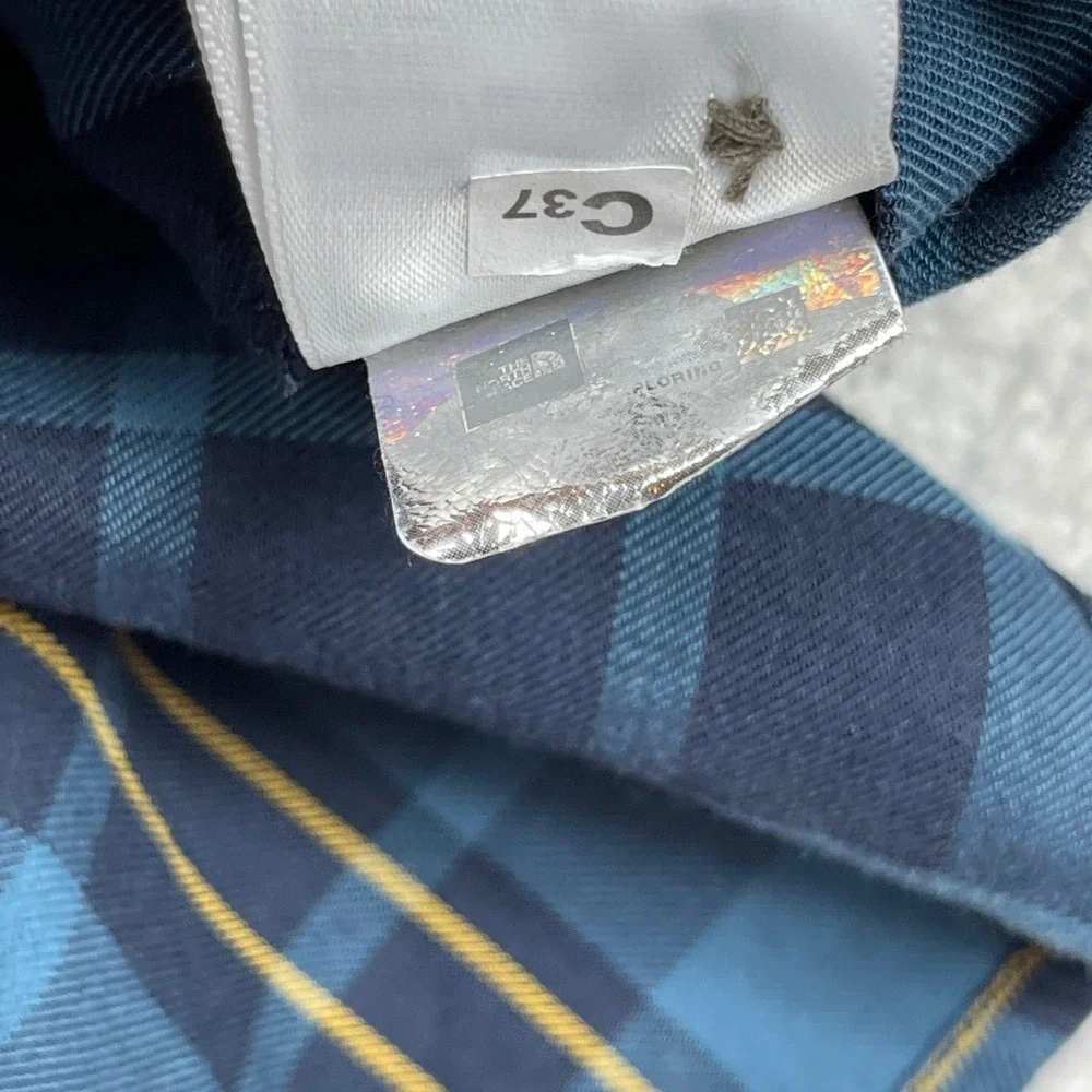 The North Face Button Down Shirt Mens Small Blue Plaid Long Sleeve Outdoor Hike